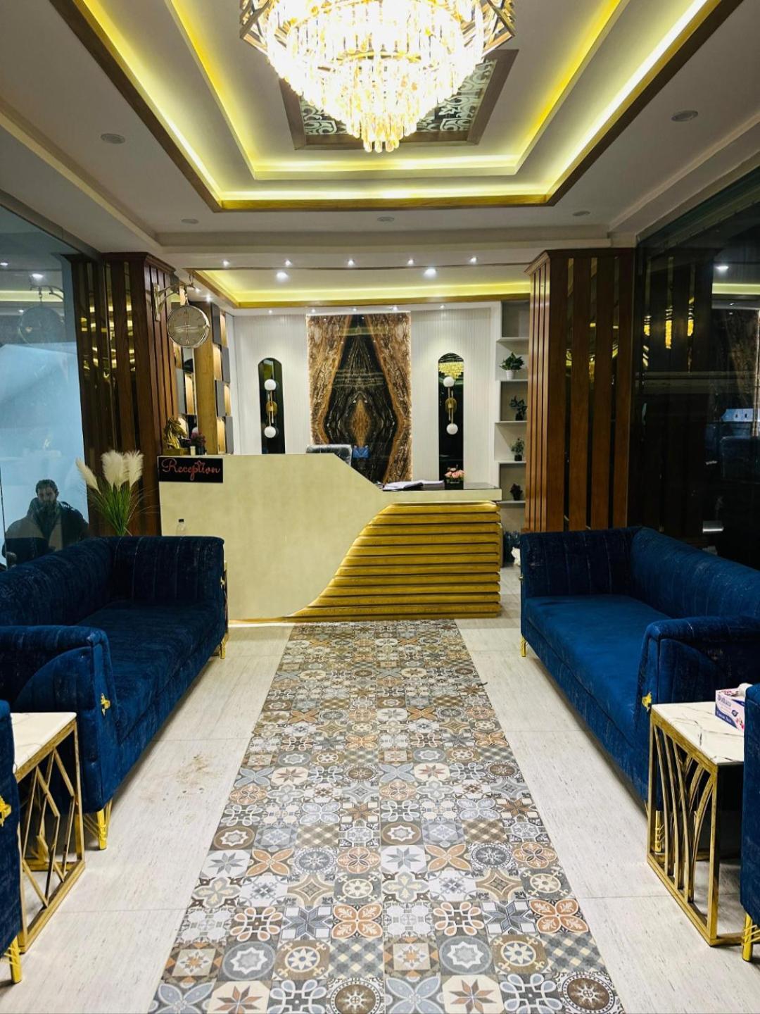 Gold Palace Hotel & Food Lounge Karandukai Kültér fotó